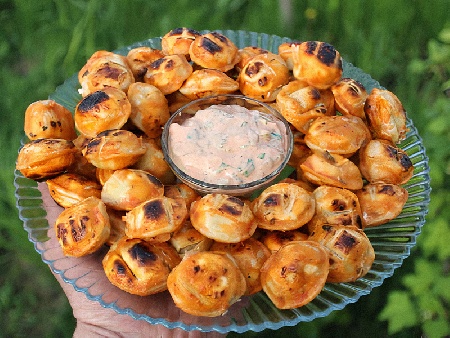 Пържени пелмени с пълнеж от свинска кайма - снимка на рецептата